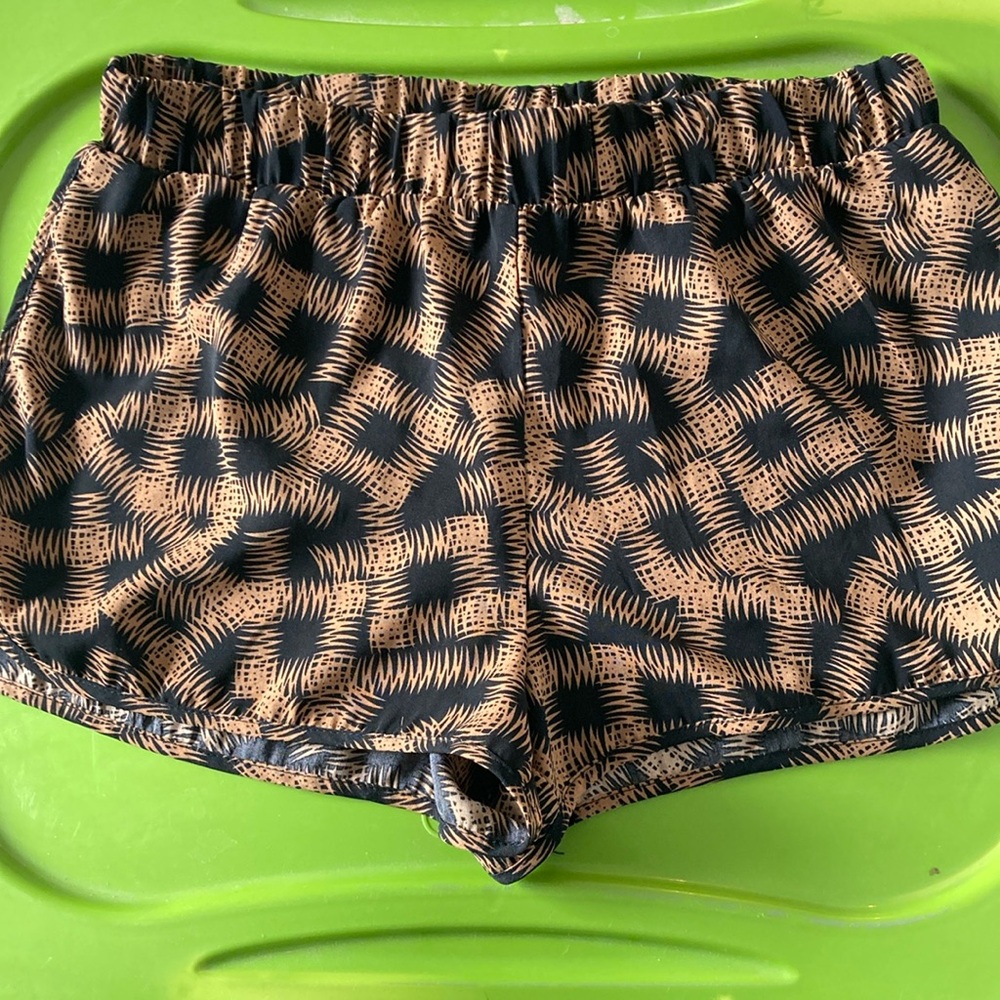 Stylish Black and Tan Women's Shorts